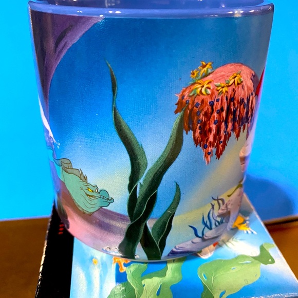 DISNEY STORE EXCLUSIVE VTG 90’s NWT THE LITTLE MERMAID COLLECTIBLE CERAMIC MUG - Picture 8 of 16